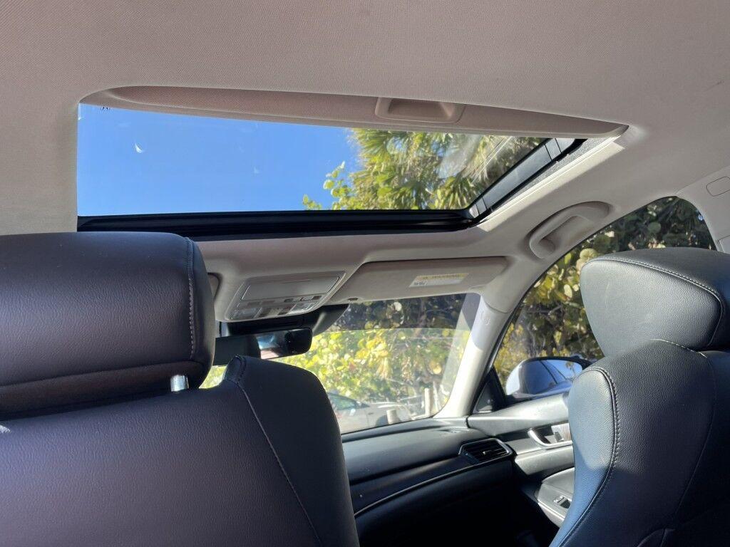 Honda Accord Sedan - Thumbnail 13