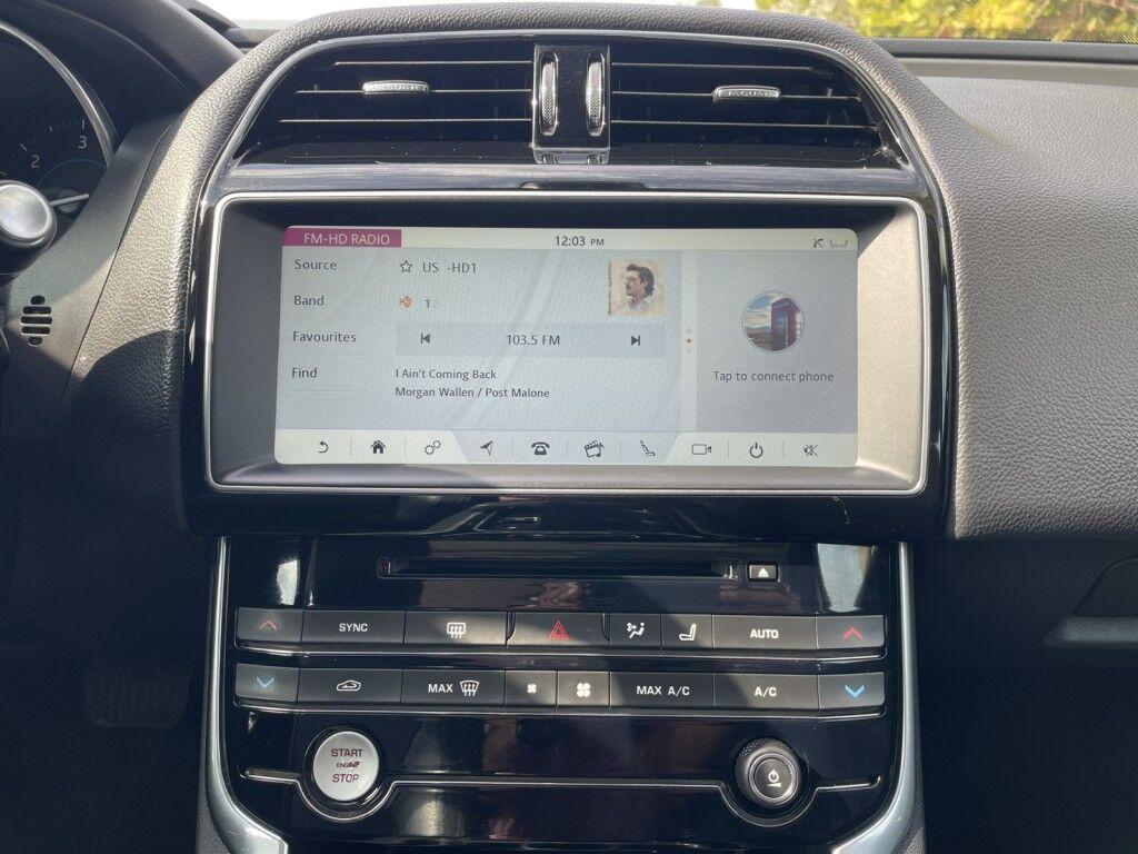 Jaguar XE - Thumbnail 19