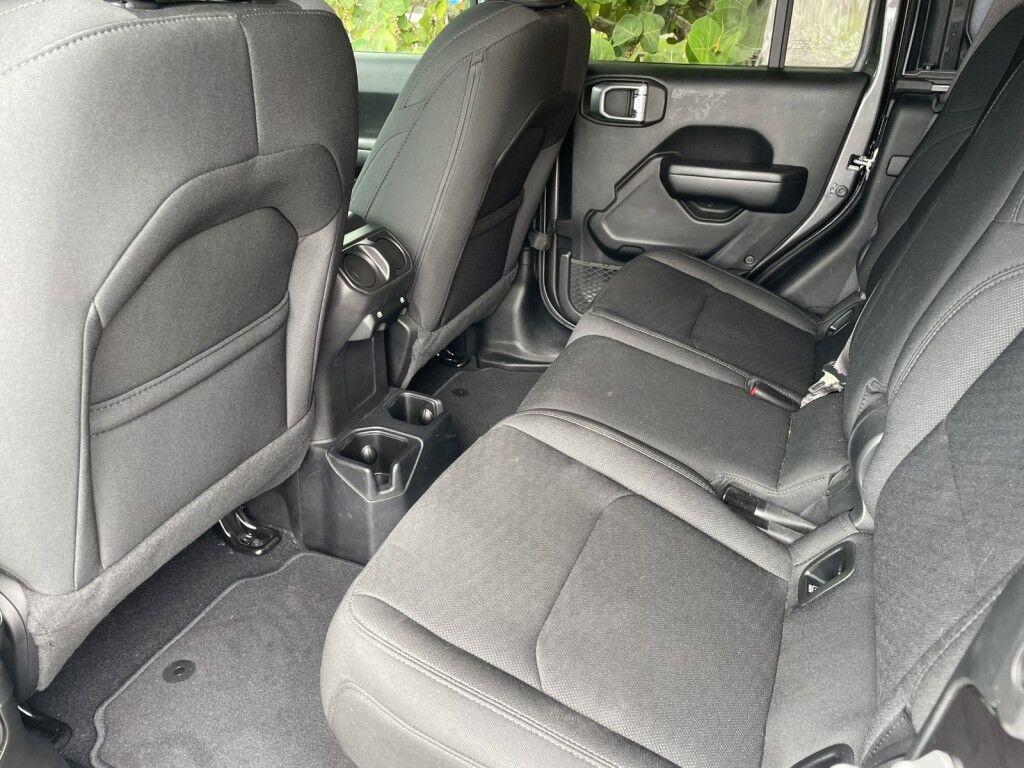 Jeep Gladiator - Thumbnail 11