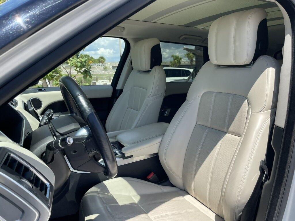 Land Rover Range Rover Sport - Thumbnail 2