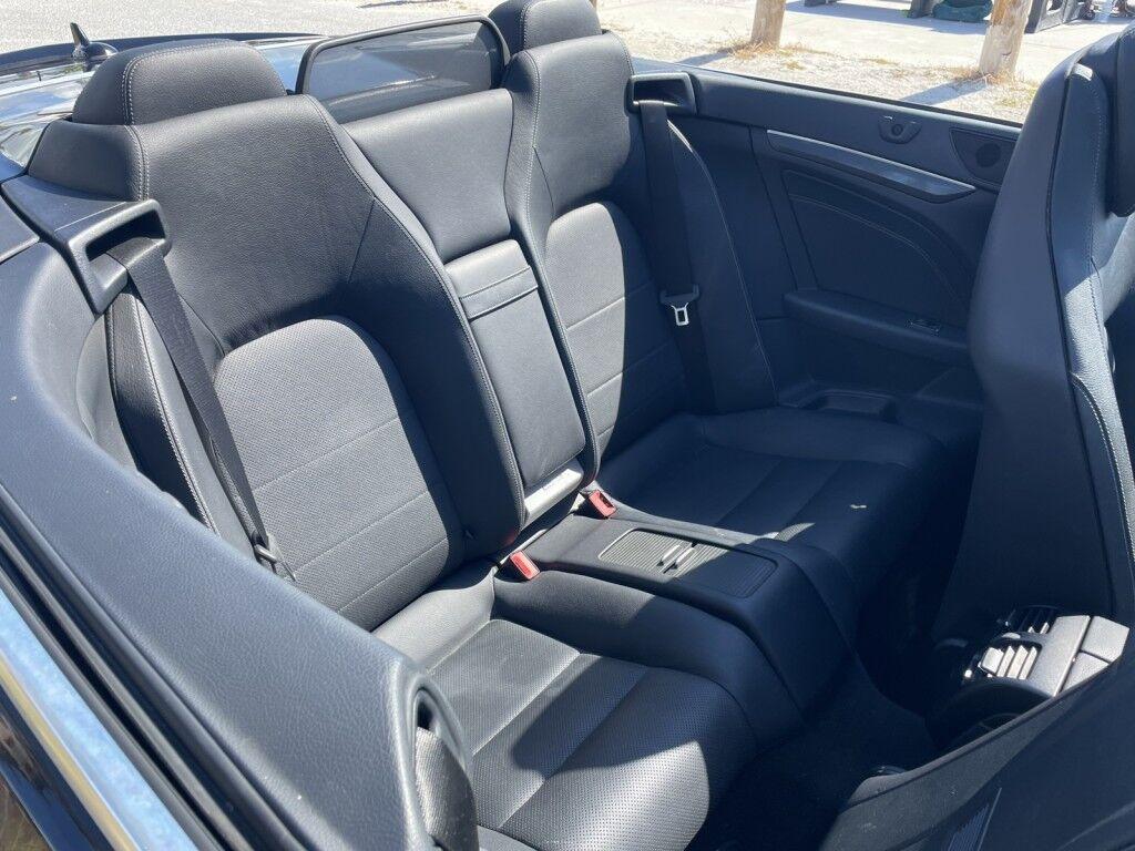 Mercedes-Benz E-Class - Thumbnail 10