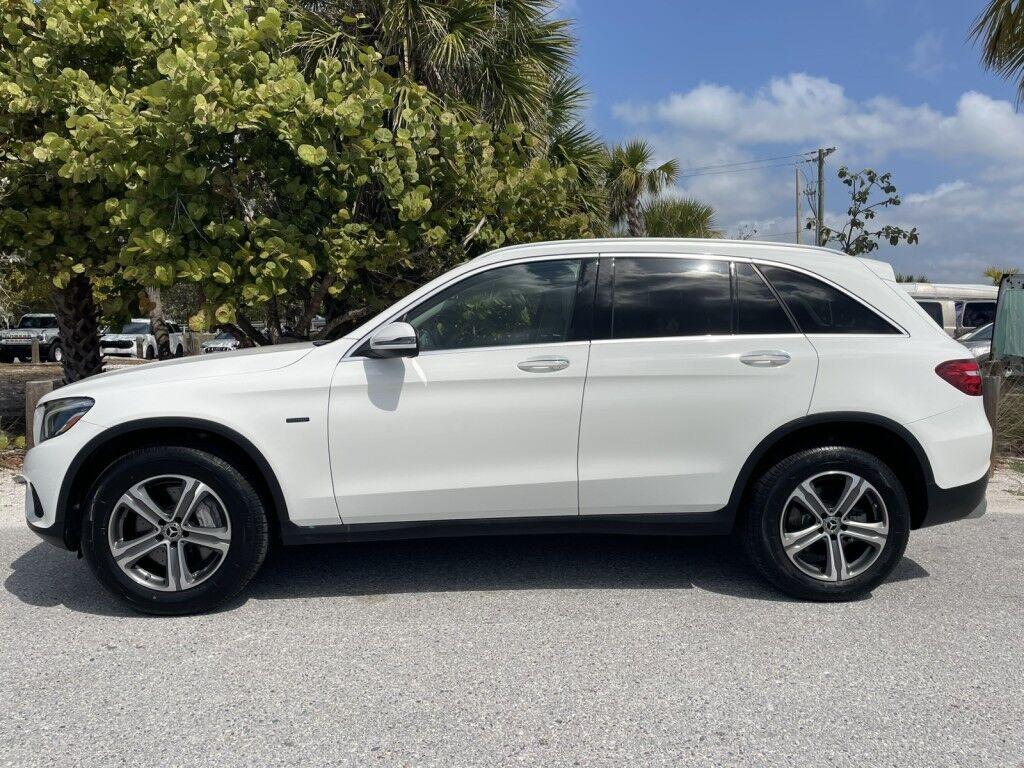 Mercedes-Benz GLC - Thumbnail 3