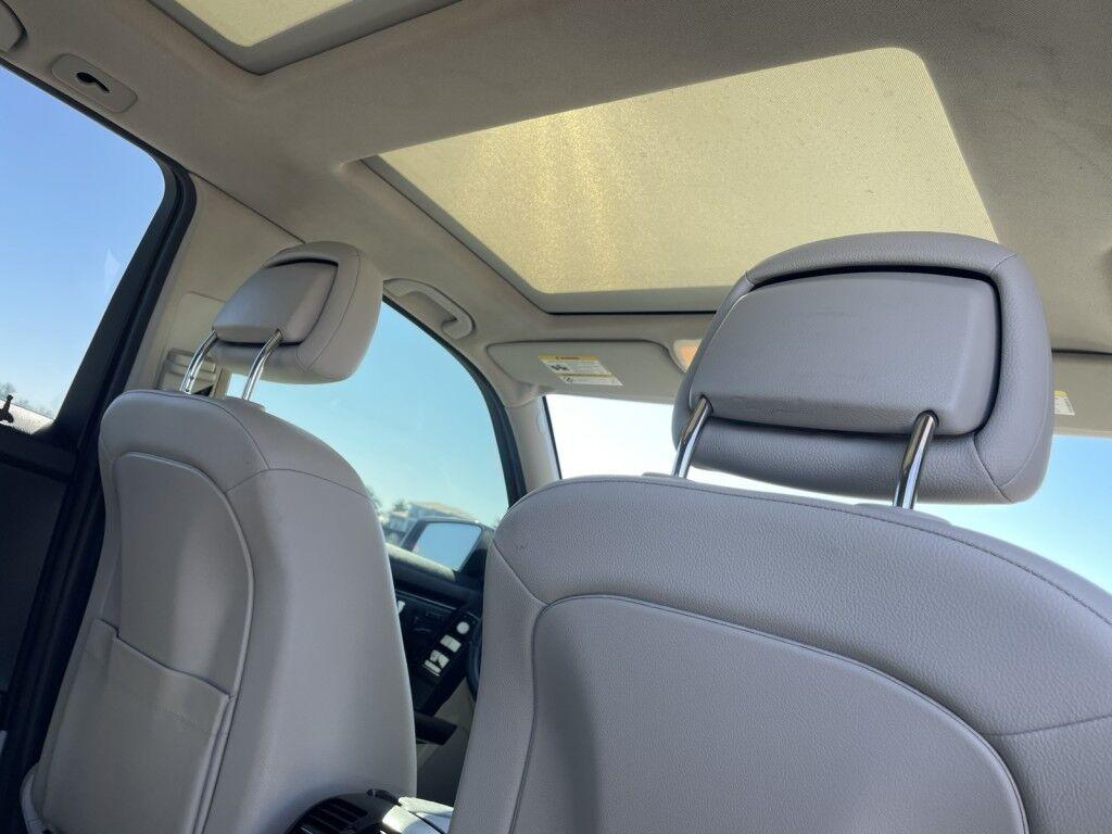 Mercedes-Benz GLK-Class - Thumbnail 12