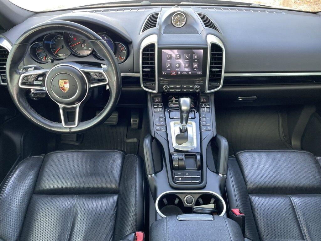 Porsche Cayenne - Thumbnail 14