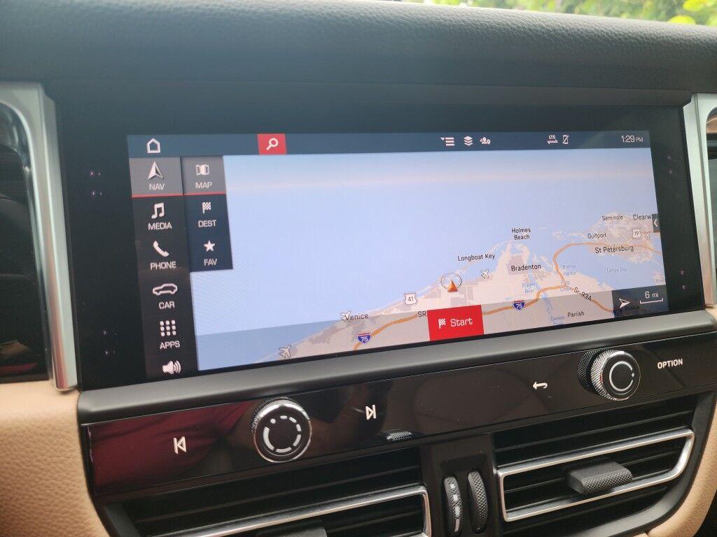 Porsche Macan - Thumbnail 19