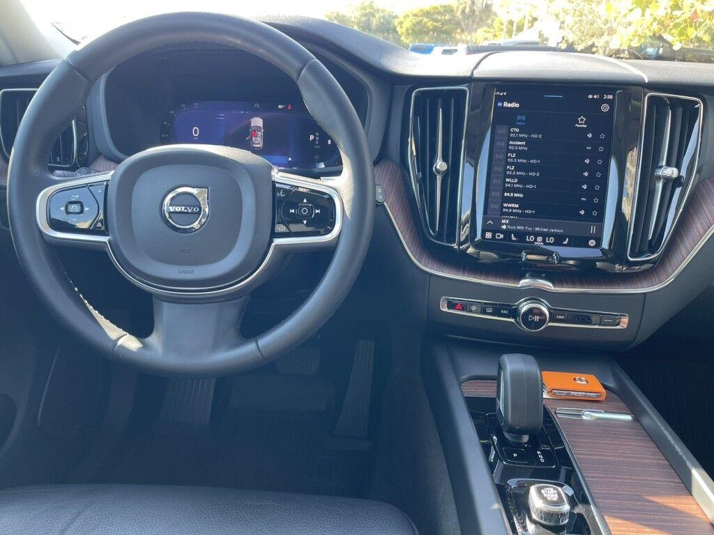 Volvo XC60 - Thumbnail 15