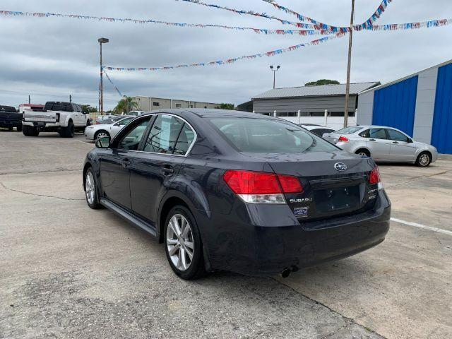 Subaru Legacy - Thumbnail 5