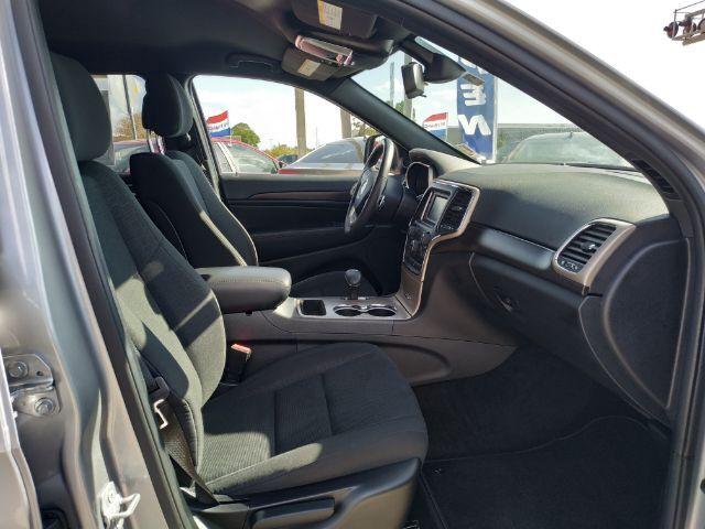 Jeep Grand Cherokee - Thumbnail 12