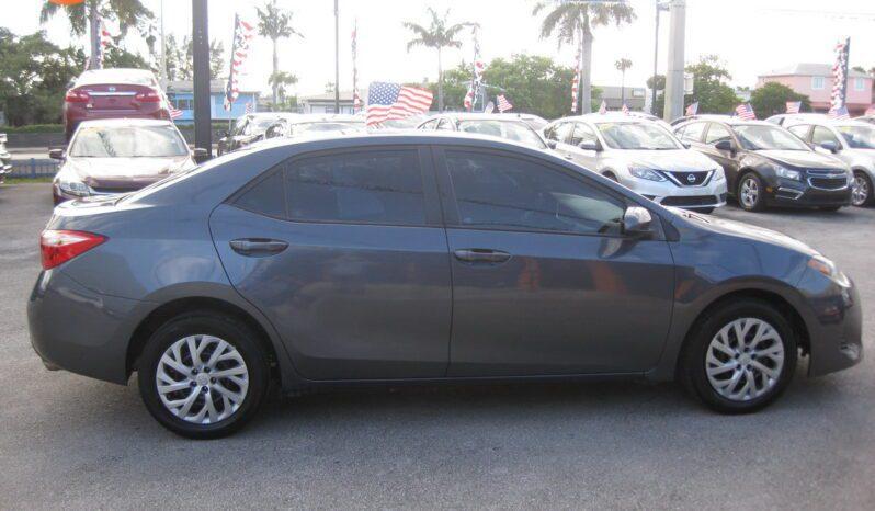 Toyota Corolla - Thumbnail 5