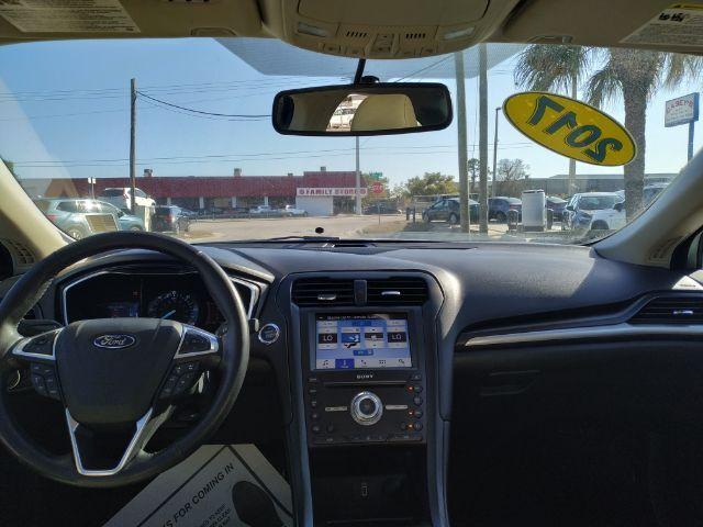 Ford Fusion Hybrid - Thumbnail 10