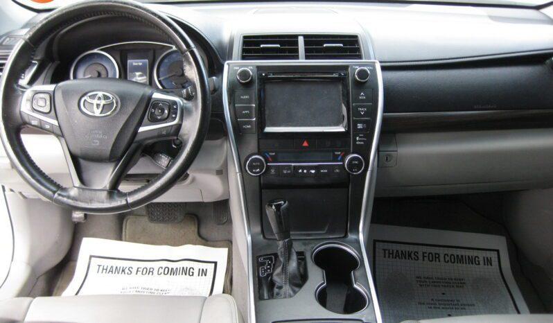 Toyota Camry - Thumbnail 14