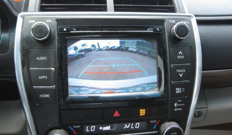 Toyota Camry - Thumbnail 10