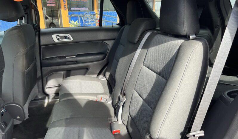 Ford Explorer - Thumbnail 15