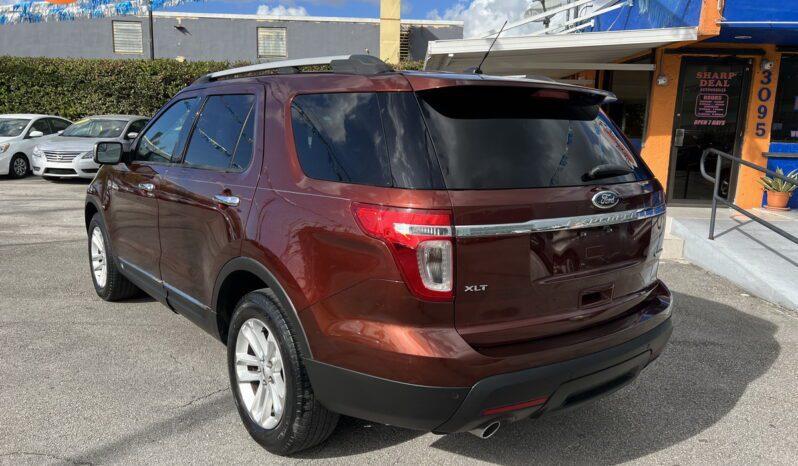 Ford Explorer - Thumbnail 9