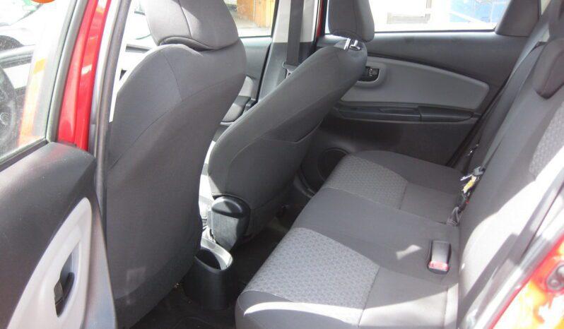 Toyota Yaris - Thumbnail 12