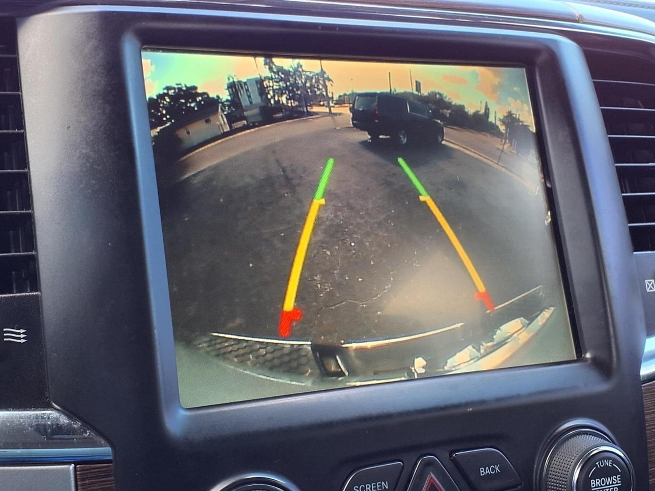 Ram 25004Wd Crew Cab 149" Laramie - Thumbnail 7