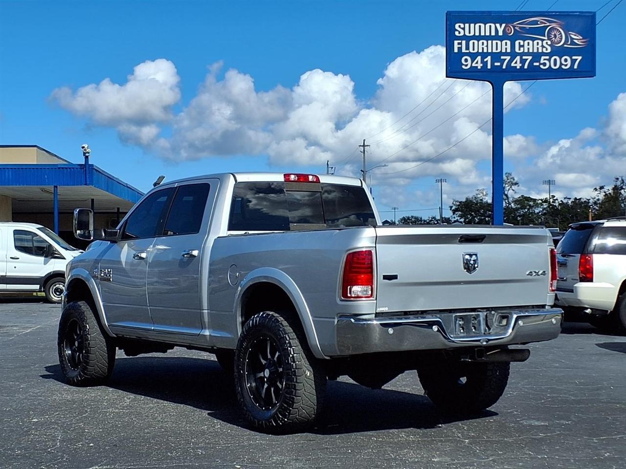 Ram 25004Wd Crew Cab 149" Laramie - Thumbnail 17