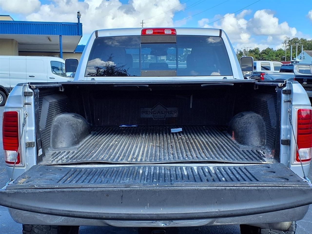 Ram 25004Wd Crew Cab 149" Laramie - Thumbnail 14