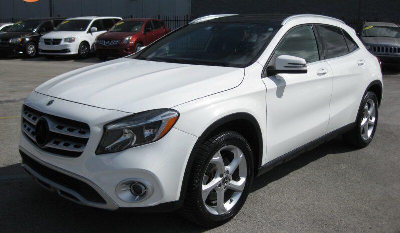 Mercedes-Benz Gla-Class - Thumbnail 2