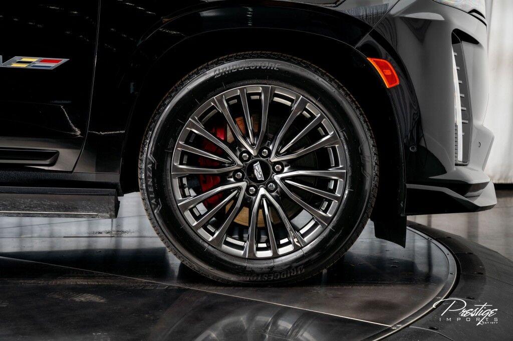 Cadillac Escalade - Thumbnail 17