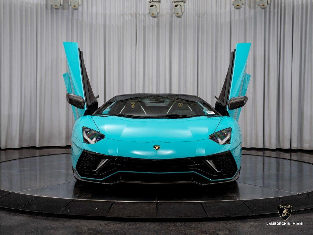 Lamborghini Aventador - Thumbnail 7