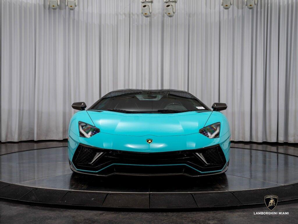 Lamborghini Aventador - Thumbnail 8