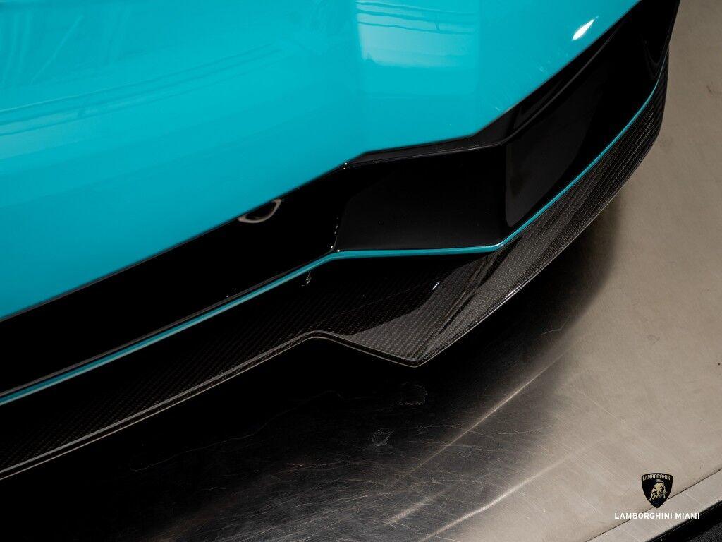 Lamborghini Aventador - Thumbnail 6