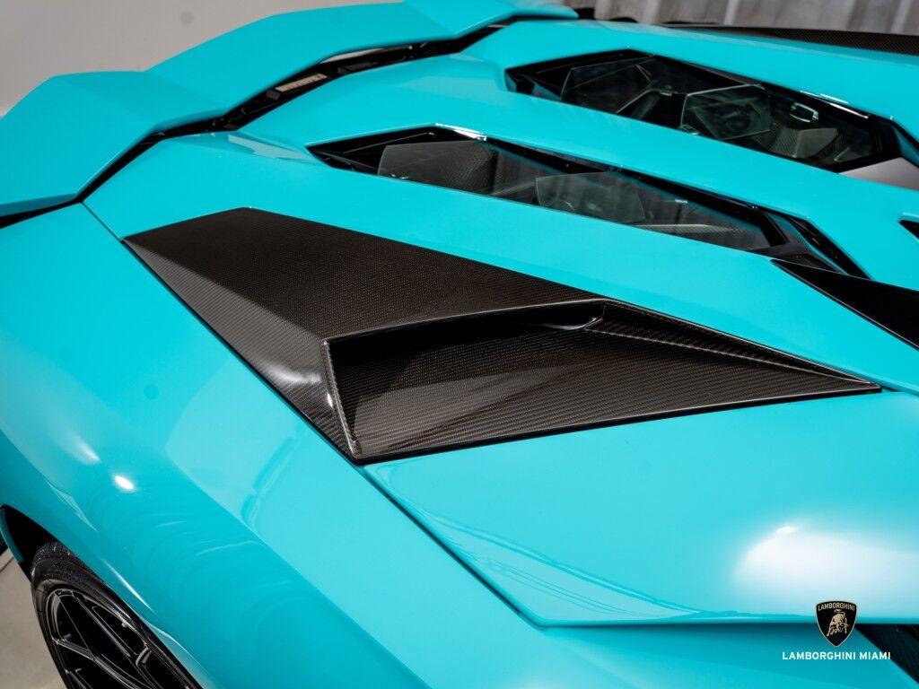 Lamborghini Aventador - Thumbnail 2