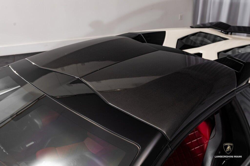 Lamborghini Aventador - Thumbnail 19