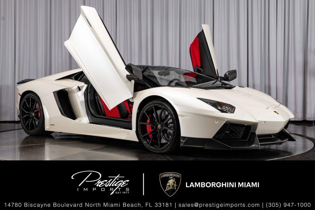 Lamborghini Aventador - View 1