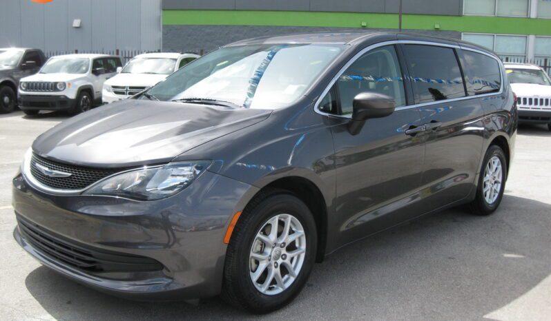 Chrysler Voyager - Thumbnail 2