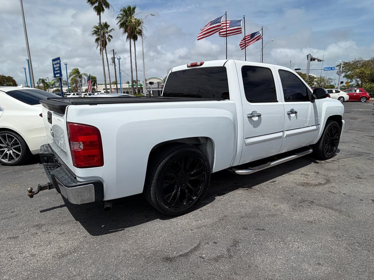 Chevrolet Silverado 1500 1Lt Crew Cab 2Wd - Thumbnail 3