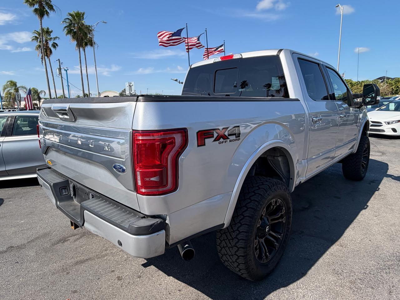 Ford F-150 Platinum - Thumbnail 5