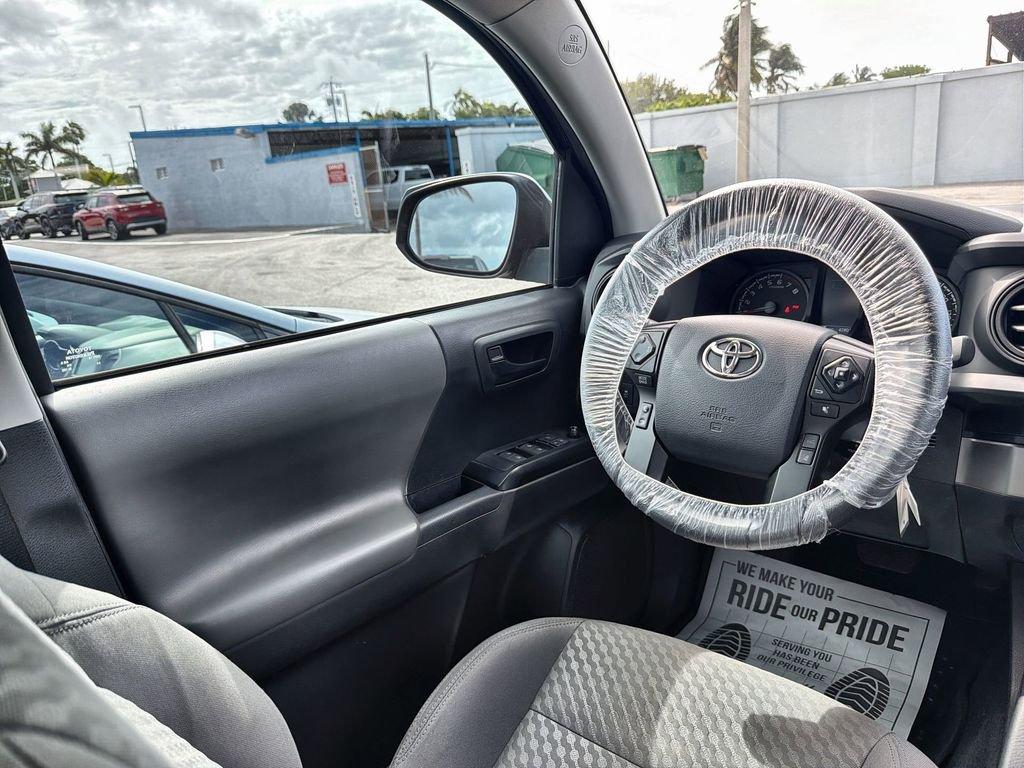 Toyota Tacoma Sr 4Wd Double Cab - Thumbnail 16