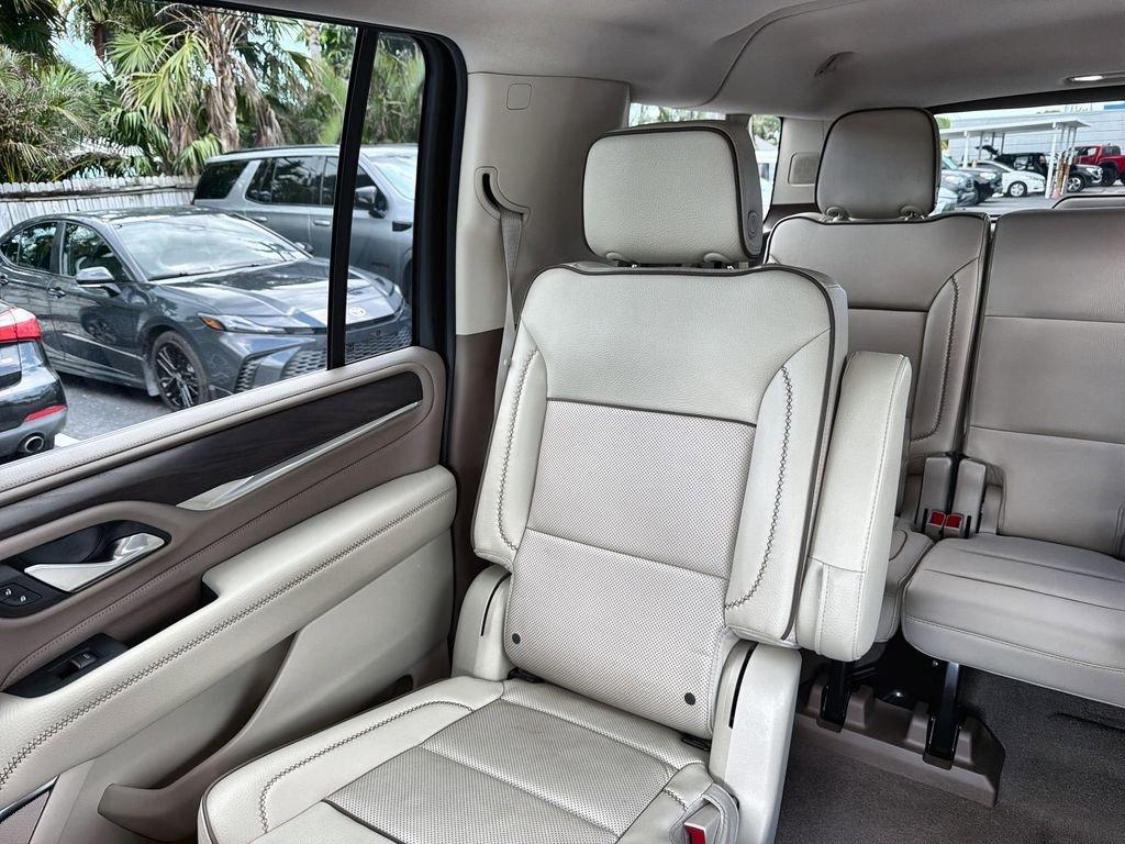 Gmc Yukon Xl Denali 4Wd - Thumbnail 13