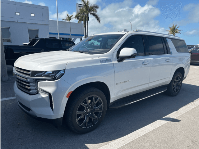 Chevrolet Suburban High Country 4Wd - View 1