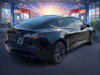 Tesla Model 3 - Thumbnail 11