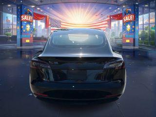 Tesla Model 3 - Thumbnail 14