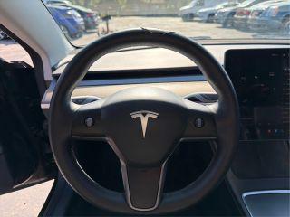 Tesla Model 3 - Thumbnail 17