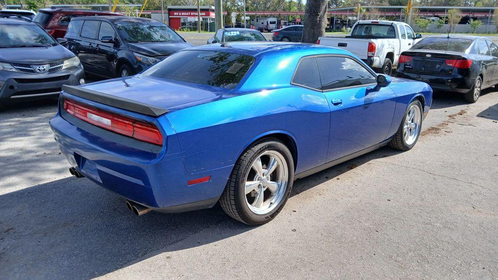 Dodge Challenger - Thumbnail 10