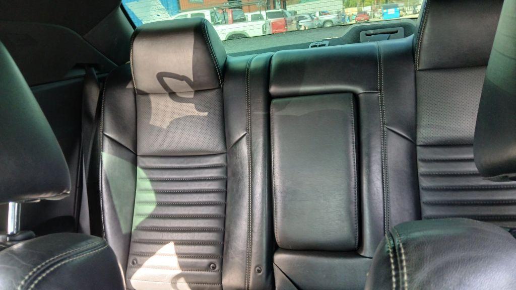 Dodge Challenger - Thumbnail 2