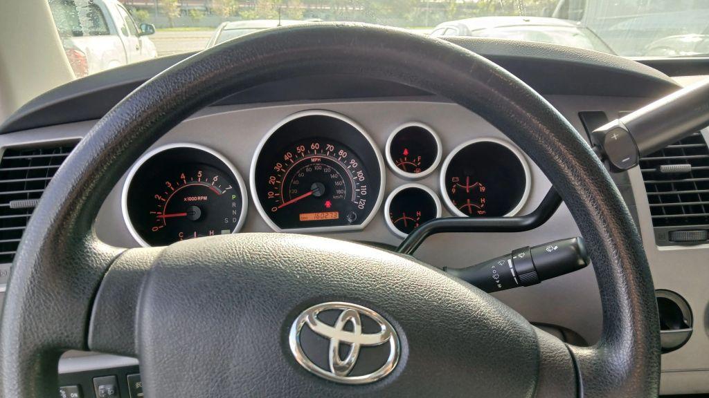 Toyota Tundra Double Cab - Thumbnail 4