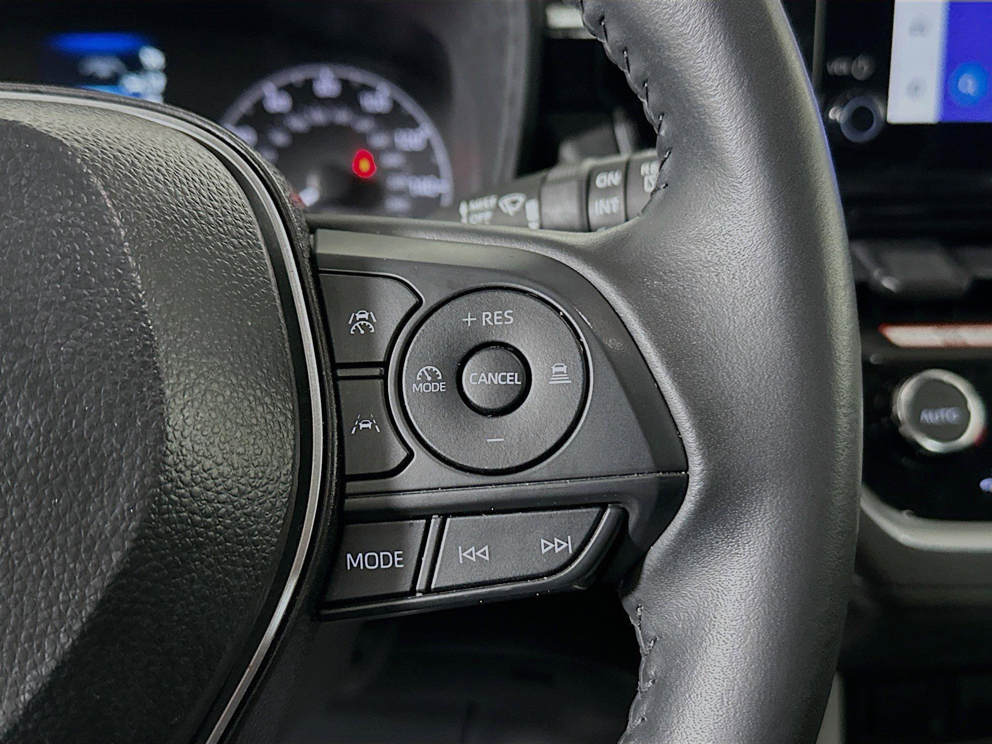 Toyota Corolla Cross Le Fwd Sport Utility - Thumbnail 18