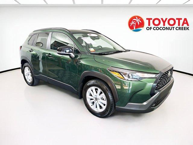 Toyota Corolla Cross Le Fwd Sport Utility - View 1