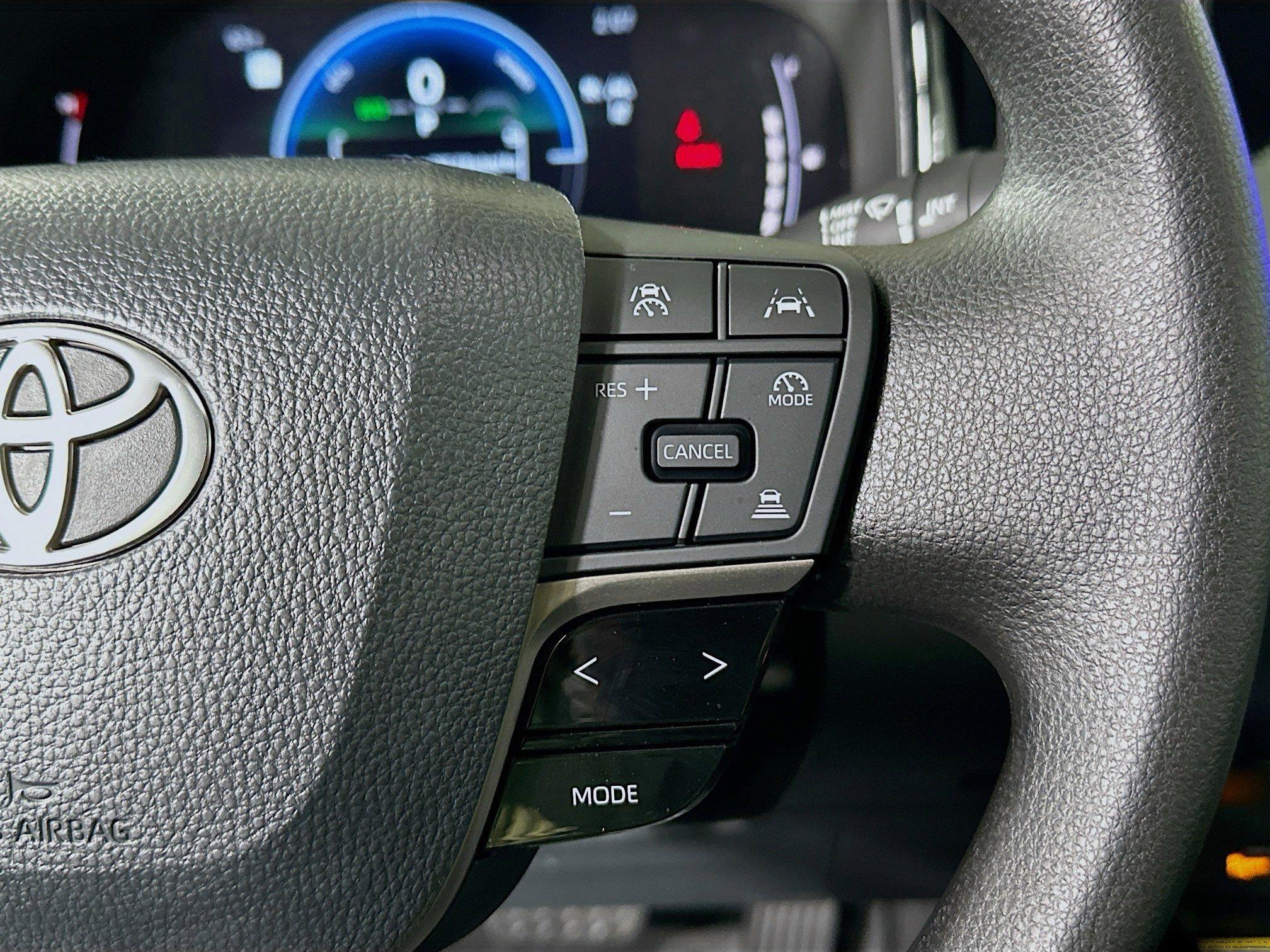 Toyota Camry Le Fwd 4Dr Car - Thumbnail 18