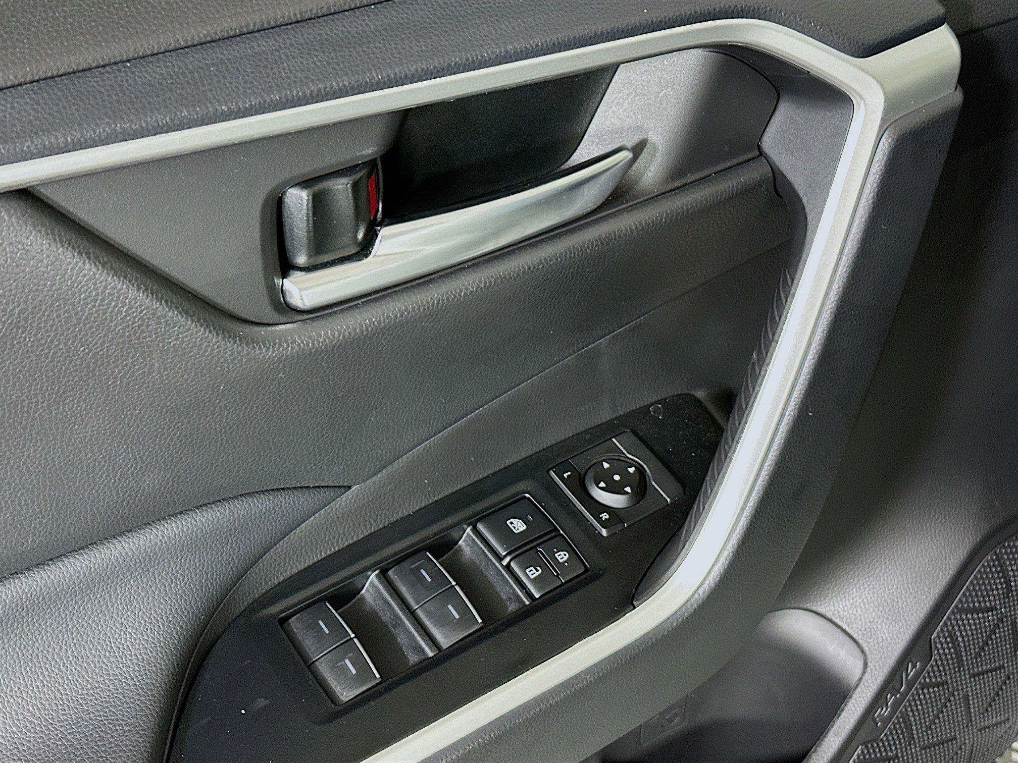 Toyota Rav4 Hybrid Woodland Awd Sport Utility - Thumbnail 15