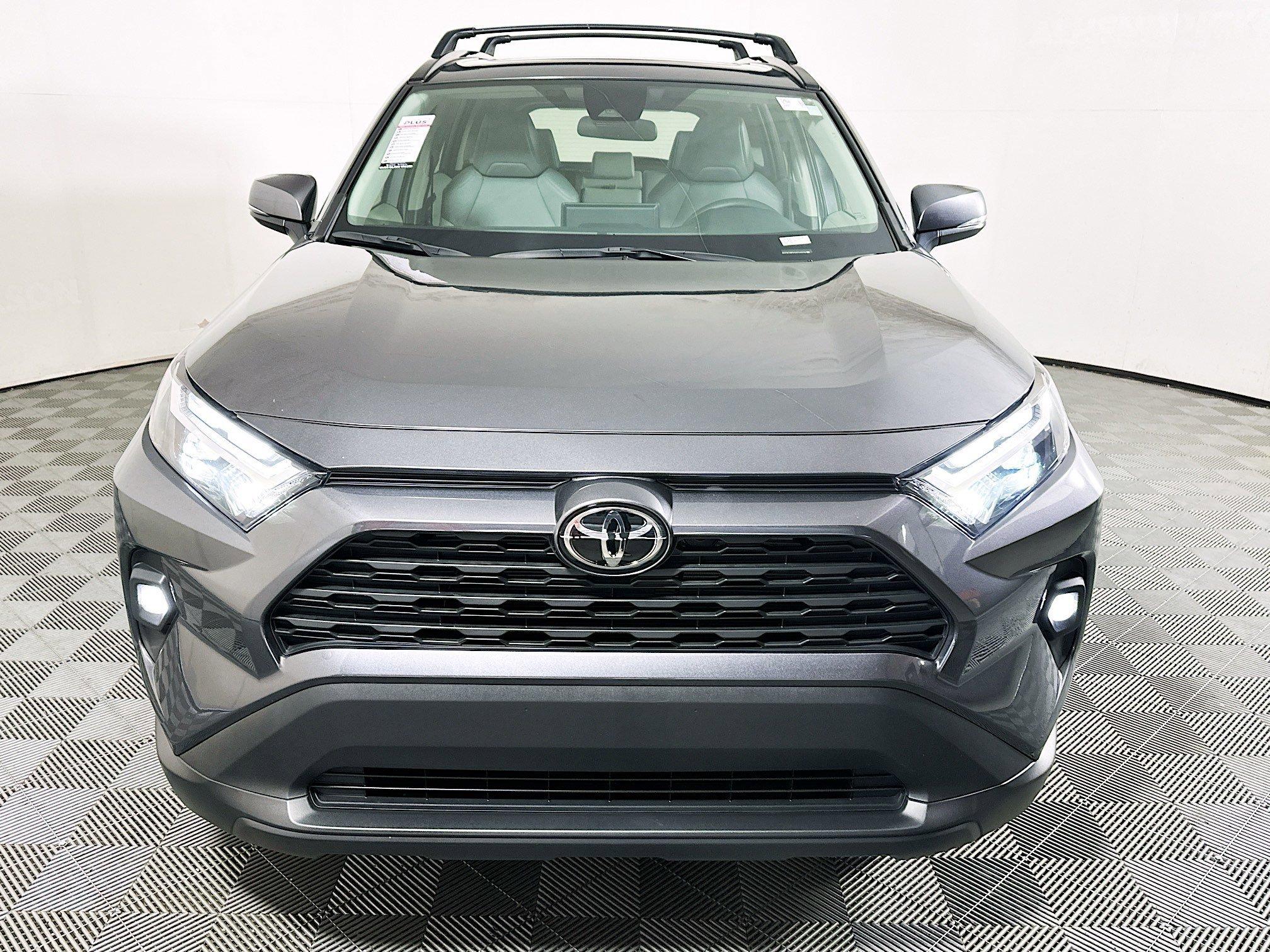 Toyota Rav4 Xle Premium Fwd Sport Utility - Thumbnail 9