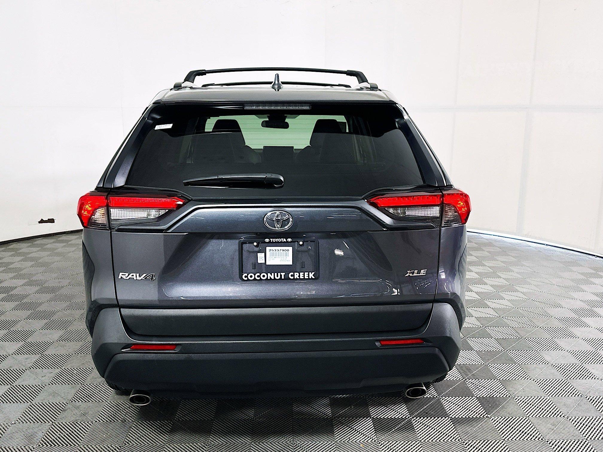 Toyota Rav4 Xle Premium Fwd Sport Utility - Thumbnail 5