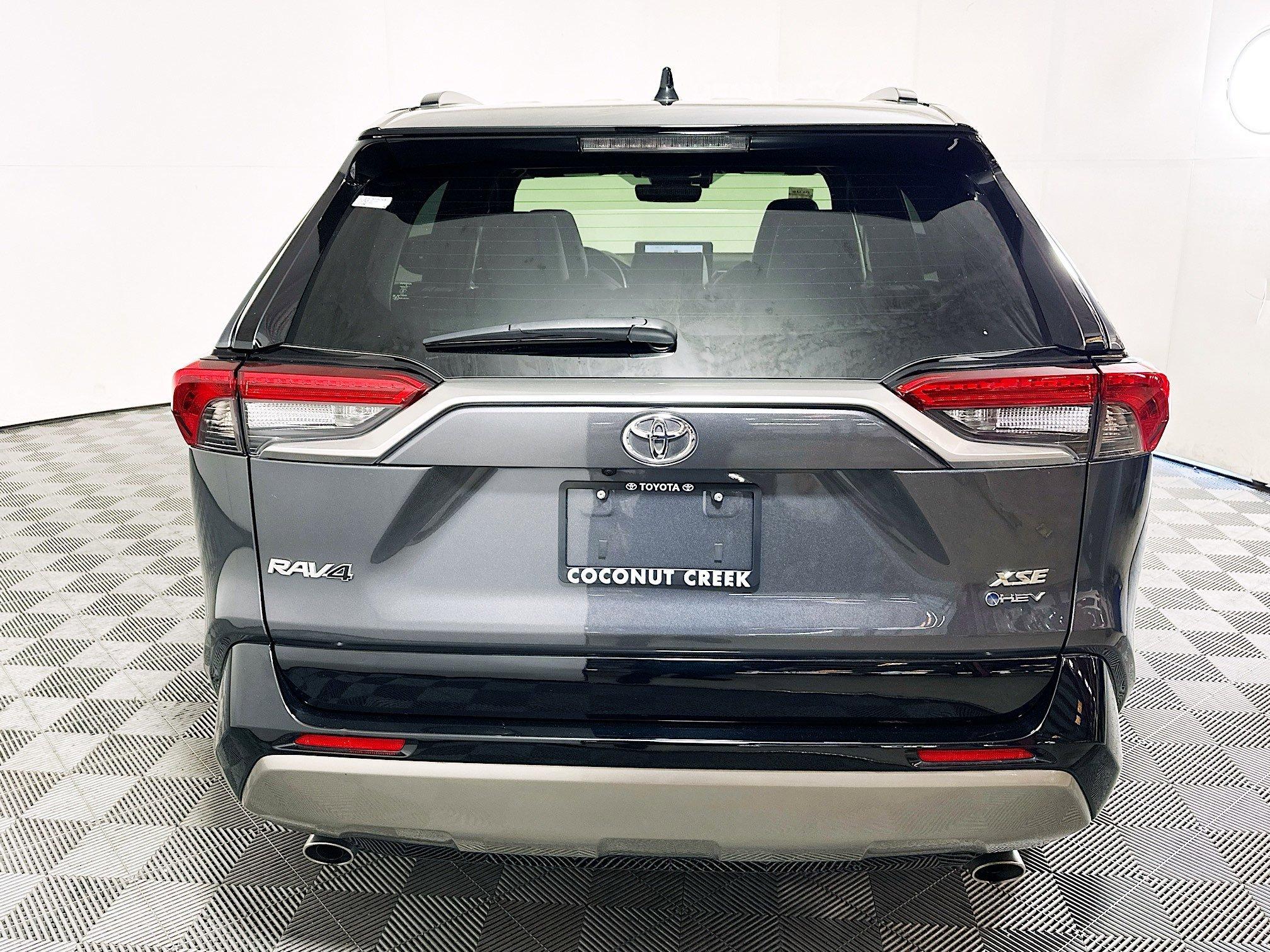 Toyota Rav4 Hybrid Xse Awd Sport Utility - Thumbnail 5