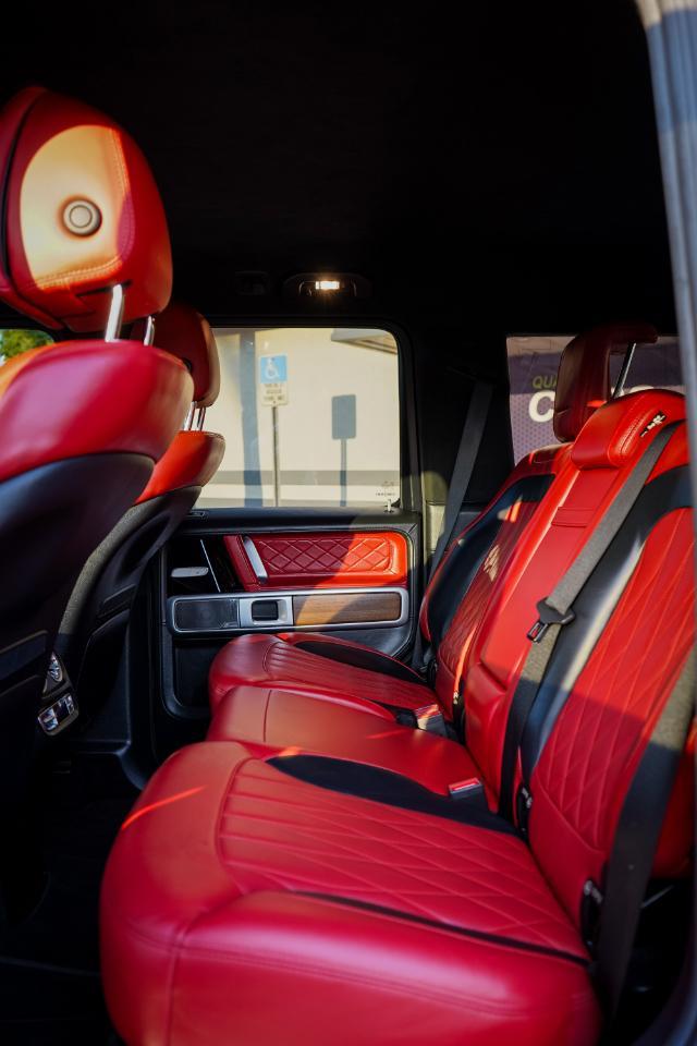 Mercedes-Benz G-Class - Thumbnail 2